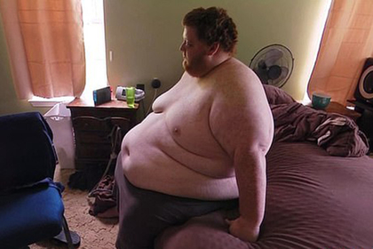 Мужчина весом почти 300 килограммов одумался и похудел вдвое