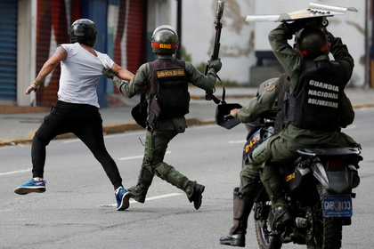 Подсчитаны арестованные в Венесуэле участники протестов