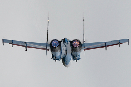Российский Су-27 подняли для перехвата американского разведчика