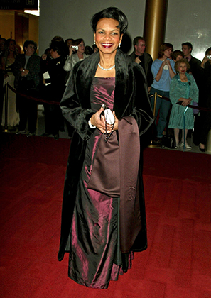 Кондолиза Райс на благотворительном балу Kennedy Center Honors в 2004 году