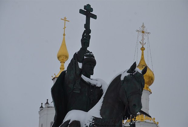 Памятник царю Ивану IV Грозному в Орле