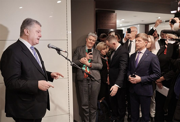 Делегация Украины была представлена на самом высоком уровне — возглавил делегацию лично президент страны Петр Порошенко