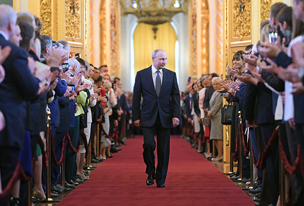 Избранный президент РФ Владимир Путин на церемонии инаугурации в Кремле