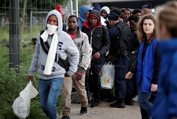 Мигранты во Франции 