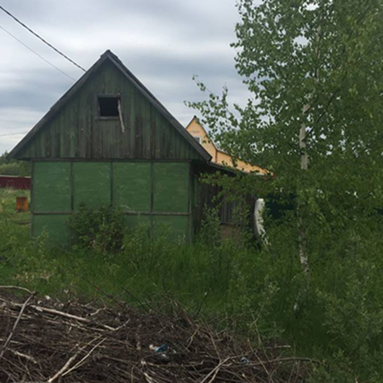 Kupite jeftinu parcelu: istražite okrug Lomonosov