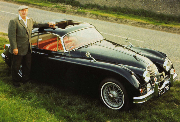 Jaguar XK150 S — любимая машина Рона Хаббарда, за рулем которой он ездил по Англии. 
