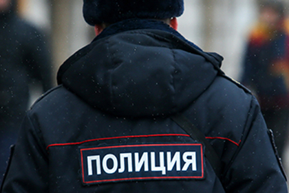 Троих петербургских полицейских задержали за организацию наркоторговли
