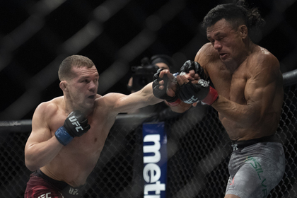 Российский боец UFC Ян одержал очередную победу