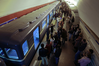 Российские подростки избежали тюрьмы за нападения на иностранцев в метро