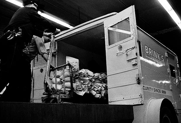 Бронированный фургон Brink's, 1965 год 