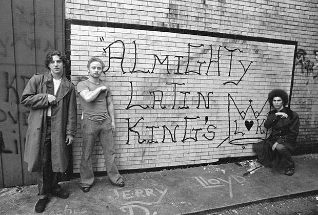 Одной из группировок, выросших от уличной банды до масштаба национальной ОПГ, стала Latin Kings. Фото из коллекции Роберта Рихака. 