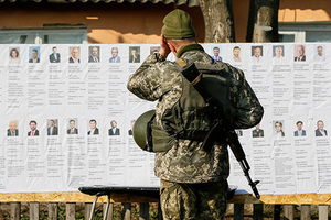 Порошенко и Зеленский во втором туре выборов на Украине Первые данные экзитполов, нарушения и обвинения России во вмешательстве