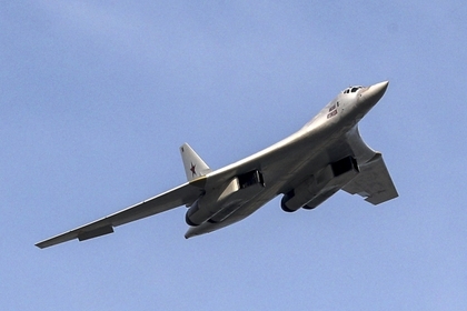 Минобороны показало видео полета Ту-160 над северными морями Минобороны показало видео полета Ту-160 над северными морями
