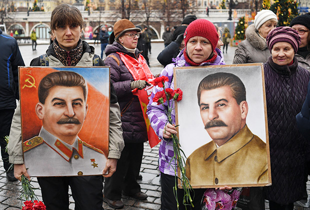 Акция памяти приурочена к 66-й годовщине со дня смерти И.В. Сталина