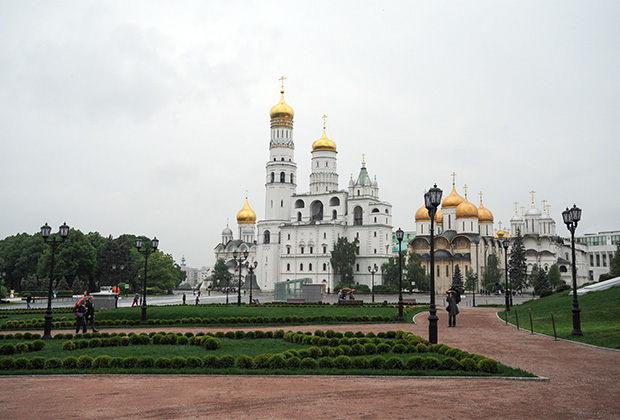 Территория археологического парка в Кремле, где когда-то находились Чудов и Вознесенский монастыри и Малый Николаевский дворец, а потом — 14-й административный корпус
