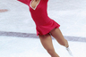Чемпион игр 1976 года в Инсбруке Дороти Хэмилл была образцом скромности, что не мешало американцам обожать ее и копировать ее прически. А вот платья Хэмилл были простоваты для яркой моды 1970-х. 