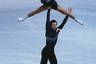 В сезоне 1980-го года Роднина и ее новый партнер Александр Зайцев выступали в костюмах, которые зеркально отражали друг друга. Сезон завершился триумфально — победами на Олимпиаде и чемпионате Европы (на фото).