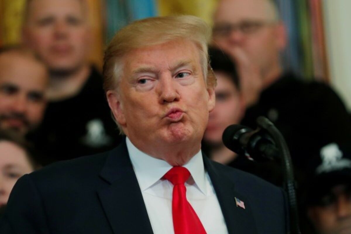 Стала известна реакция Трампа на назначение Мюллера спецпрокурором Стала известна реакция Трампа на назначение Мюллера спецпрокурором