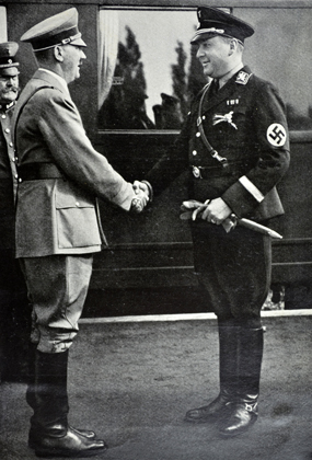 Адольф Гитлер и Рихард Дарре 