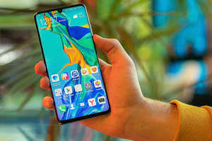 Придется терпеть Почему эта компания неспособна убить Apple и Samsung: Huawei P30 Pro