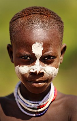 Мальчик из племени Каро, Эфиопия
