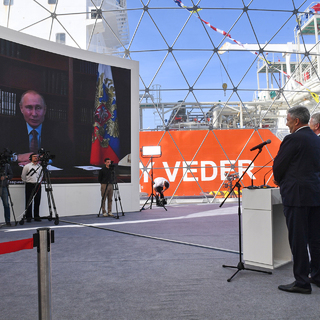 Церемония первой официальной отгрузки продукции нового завода сжиженного природного газа «КриоГаз-Высоцк»