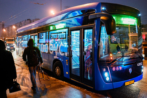 Столичный формат Москва и Петербург внедряют разные виды электробусов
