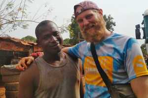 «Черный парень без акцента поздоровался со мной по-русски» Секс-туризм и маршрут смерти: как россияне добрались до Гвинеи