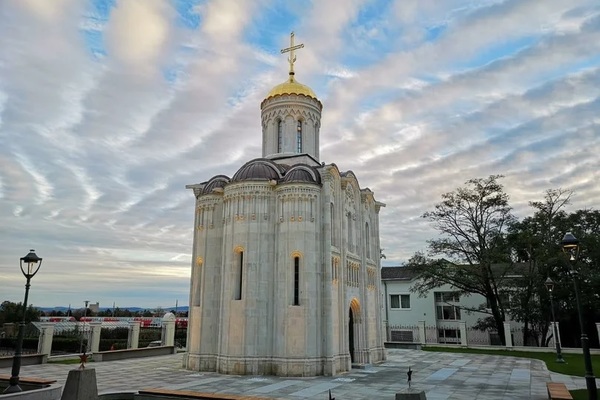 Храм святого Архистратига Божия Михаила 