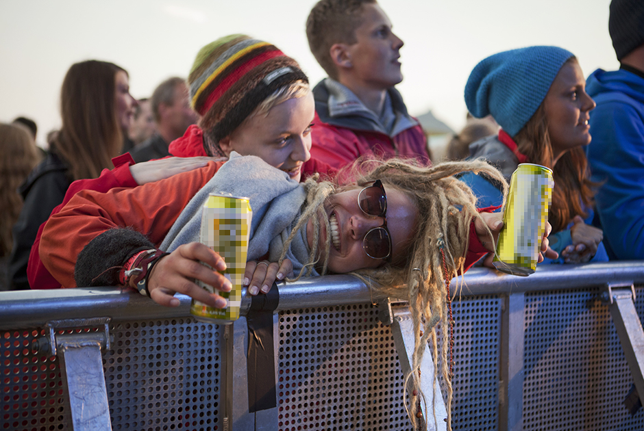 В Скандинавии проходит много музыкальных фестивалей и концертов на открытом воздухе, где девушки не ограничивают себя ни в алкоголе, ни в развлечениях. Например, фестиваль на норвежском острове Трене.  
