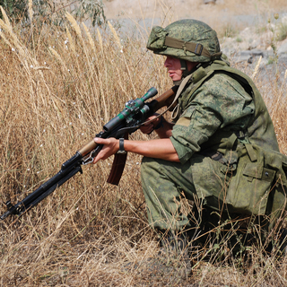 Боец спецподразделения народной милиции Донецкой народной республики