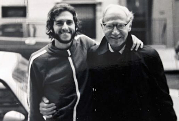 Леннард Дэвис с Моррисом после Нью-Йоркского марафона в конце 1970-х