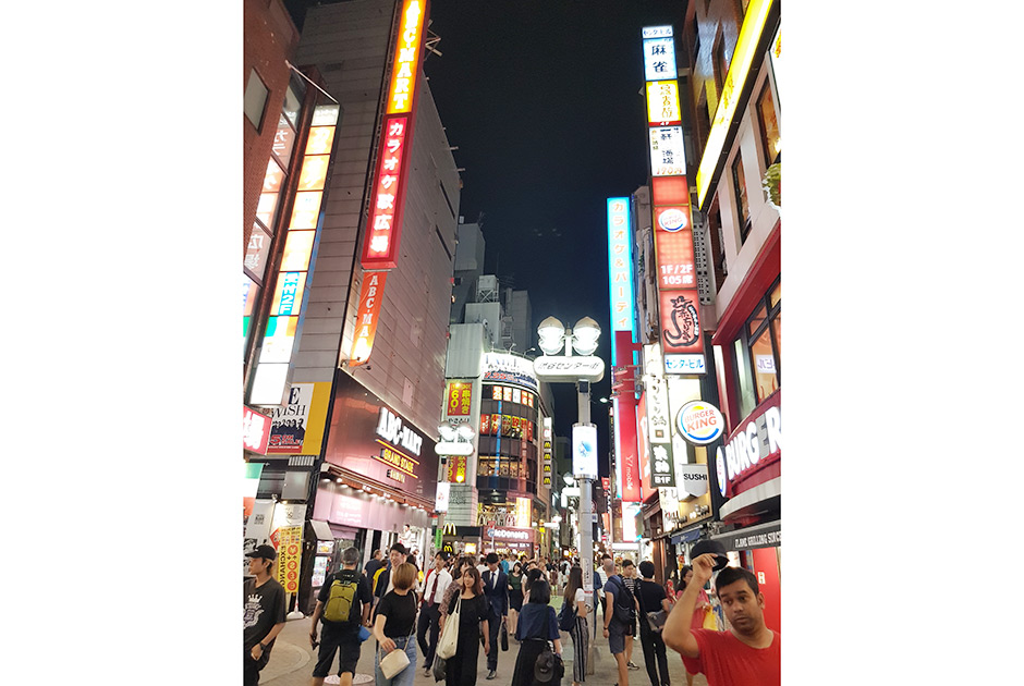 Световые рекламы Гиндзы — символ Токио