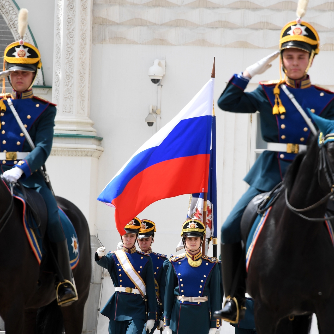 подушки в президентском полку