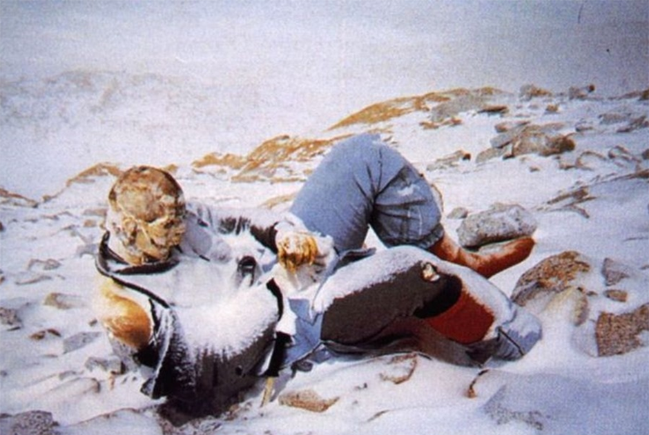 Ханнелора Шмац — первая женщина и первая альпинистка из Германии, погибшая на Эвересте. Трагедия случилась в 1979 году — задолго до коммерциализации горы