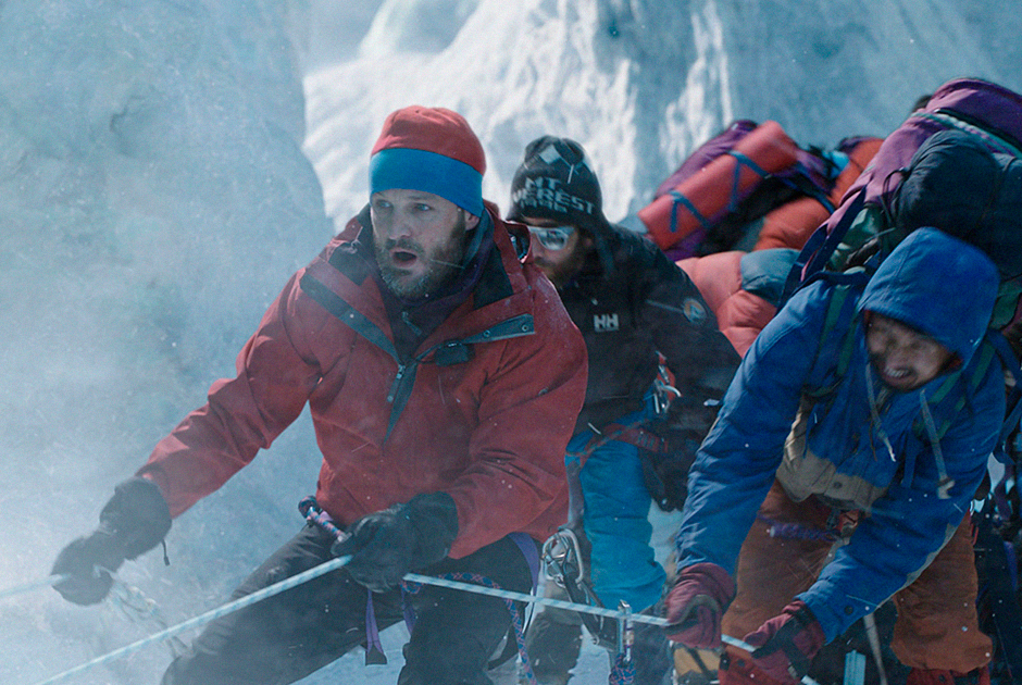 Фильм «Эверест», вышедший в 2015 году, практически с документальной точностью воспроизводит драматические события 1996 года.