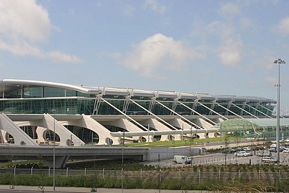 Аэропорт Порту имени Франсишку Са Карнейру