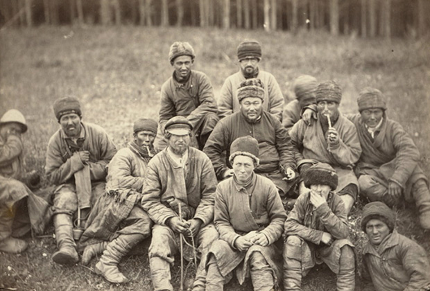 Группа каторжников в Сибири. 1885-1886 годы. Фото Дж. Кеннана