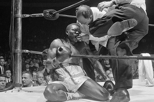Самый страшный раунд Америку потрясла смерть чемпиона на ринге. После этого бокс пропал с экранов на 10 лет