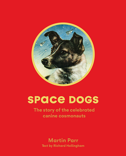 Обложку книги Парра украшает фотография Лайки — первой собаки-космонавта. Она отправилась в космос в ноябре 1957 года и стала первым живым существом, побывавшим на орбите. Лайка погибла, но о ней не забыли. В 1960-е годы ее мордочка украшала марки, открытки, тарелки, даже спичечные коробки и сигаретные пачки. «Собаку изображали таким образом, будто она знала, что отдаст жизнь за важное дело, помогая своим хозяевам осваивать космос», — пишет соавтор Парра, научный журналист Ричард Холлингем.