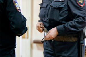 Серийного отравителя газировкой поймали в Москве Его жертвами стали 20 человек. Он травил и грабил людей под носом у полиции