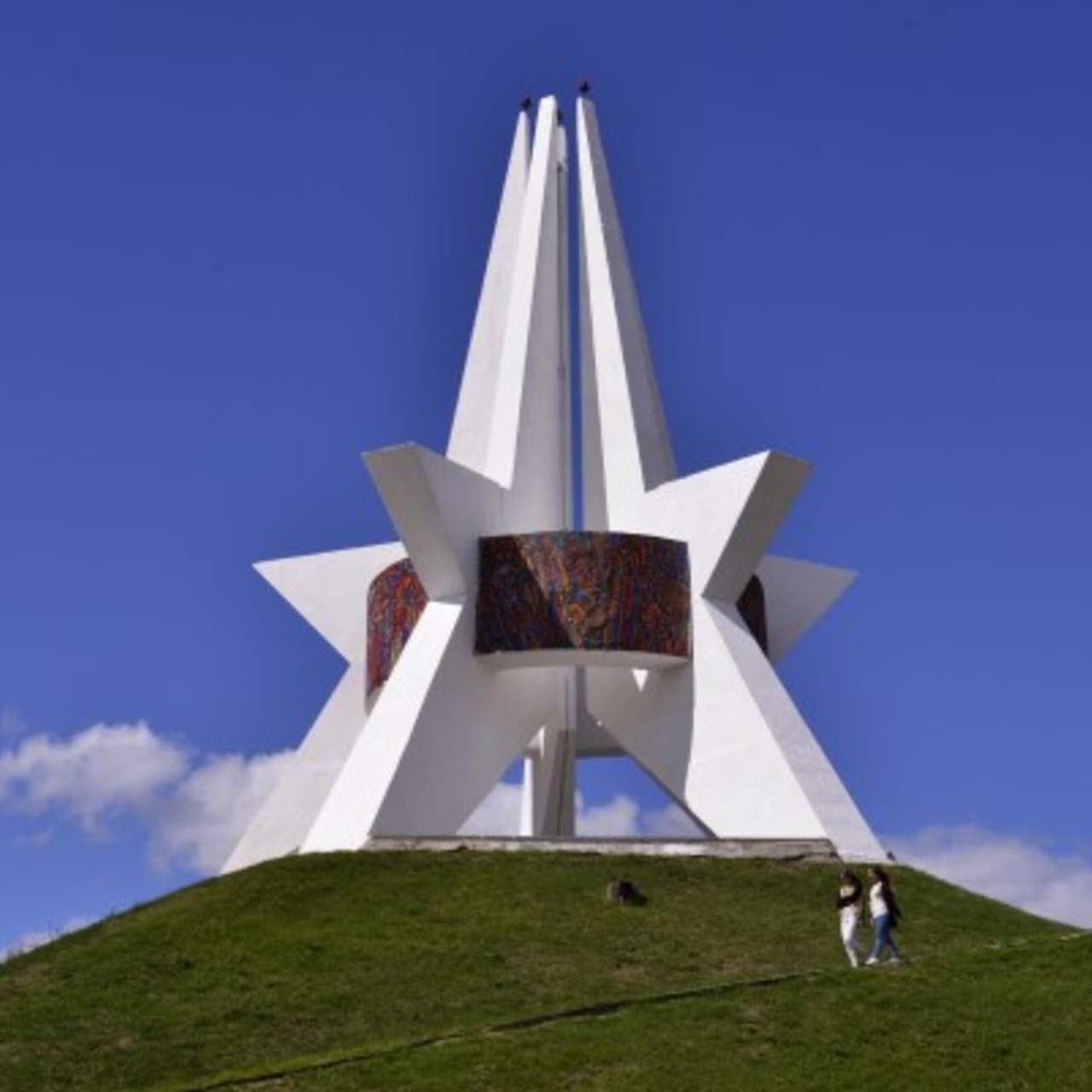 курган бессмертия брянск звезда. город бессмертия. курган бессмертия брянск. памятник курган бессмертия в брянске.