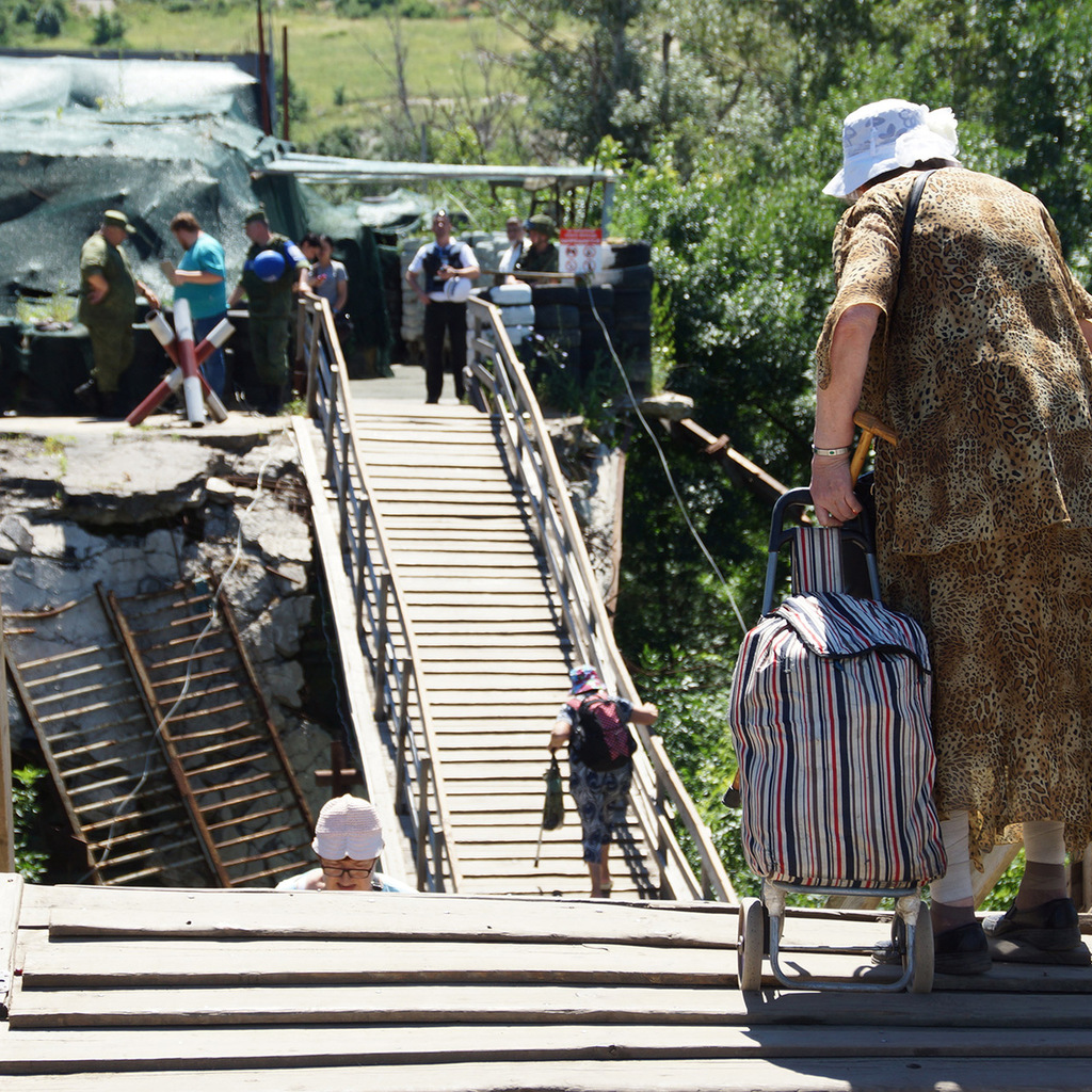 мост в станице луганской