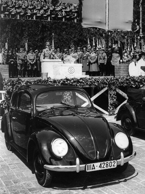 Volkswagen «Жук» создали в Германии в 1930-е годы по непосредственному распоряжению Адольфа Гитлера. Он всячески поддерживал идею наладить в стране производство «народного автомобиля» — собственно, это дословный перевод названия компании Volkswagen. В 1933 году Гитлер, став рейхсканцлером Германии, в одной из своих речей пообещал обеспечить каждую немецкую семью личным транспортом по доступной цене. Разработка такой машины началась в 1934 году, однако представлена она была только в 1938-м. Автомобиль получил название Volkswagen Käfer (Käfer переводится с немецкого как «жук»). 

Машину хотели запустить в массовое производство как можно скорее, однако планы изменились из-за того, что в сентябре 1939 года немецкие нацисты развязали Вторую мировую войну. Вместо того чтобы производить «Жуки», на заводах стали собирать военную технику. В массовое производство на заводе в Вольфсбурге «Жук» пошел только после войны.