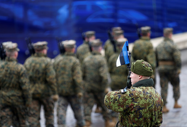 Парад эстонской армии в День Независимости