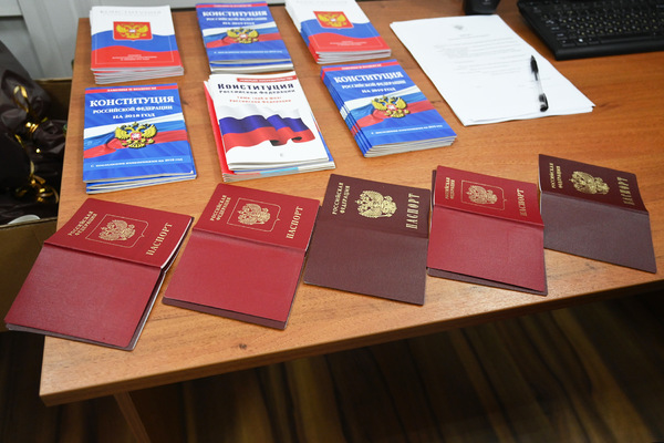 Выдача российских паспортов жителям ДНР