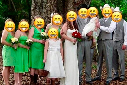 Невесту пристыдили за «чудовищные» платья ее подружек на свадьбе