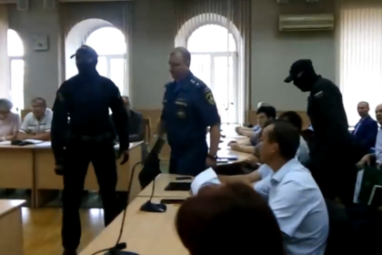 ФСБ задержало сотрудника МЧС прямо на совещании мэра Читы