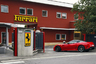 Многие европейские владельцы Ferrari любят приехать в Маранелло, чтобы сфотографировать свою машину на проходной старого завода. Те, у кого в гараже нет Ferrari, довольствуются собственной фотографией. 

