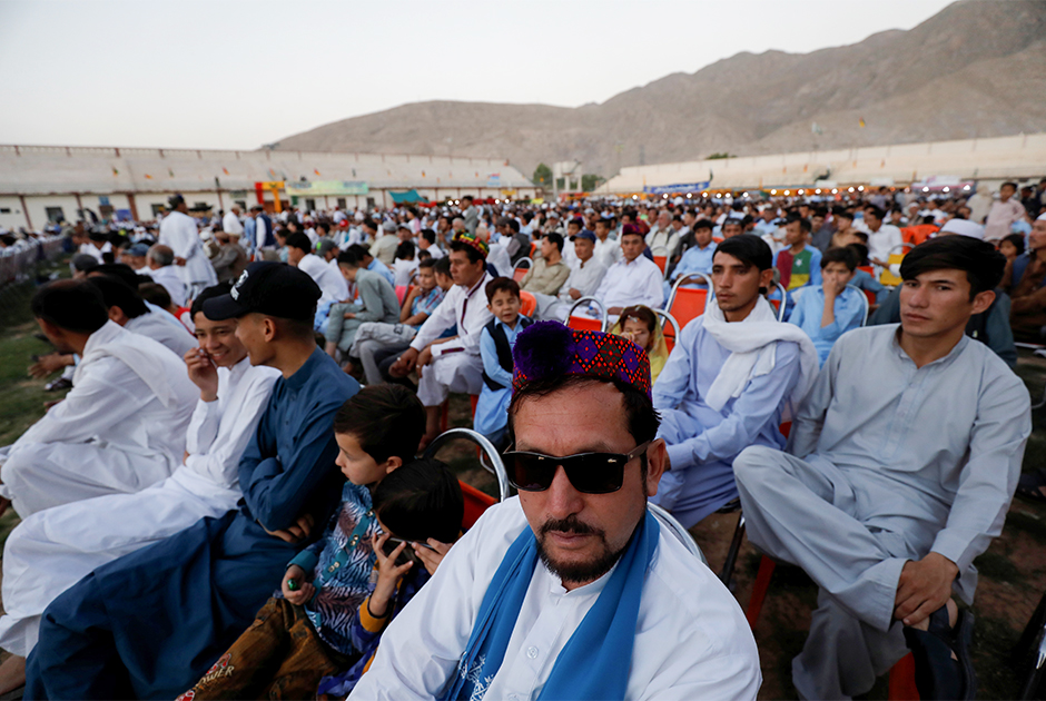 Посетители фестиваля хазарейской культуры в Кветте